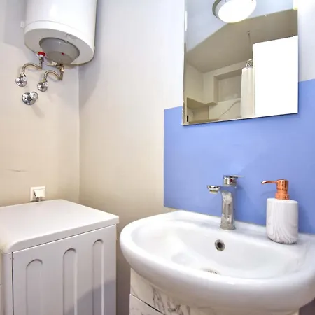 דירה Casa Alarni 2 *